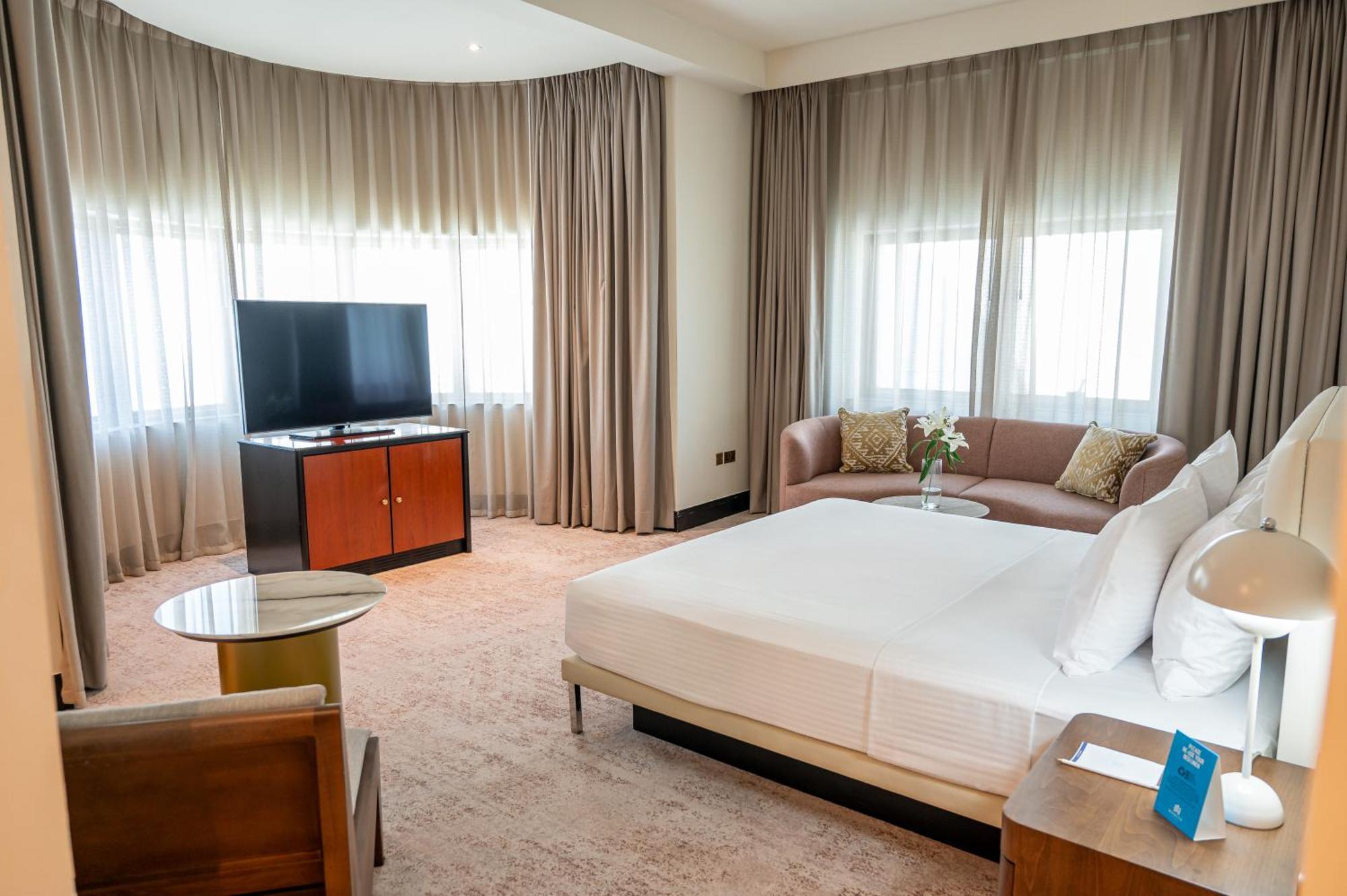 Majestic Cove Hotel - Formerly Le Meridien Fairway Dubai Exterior foto