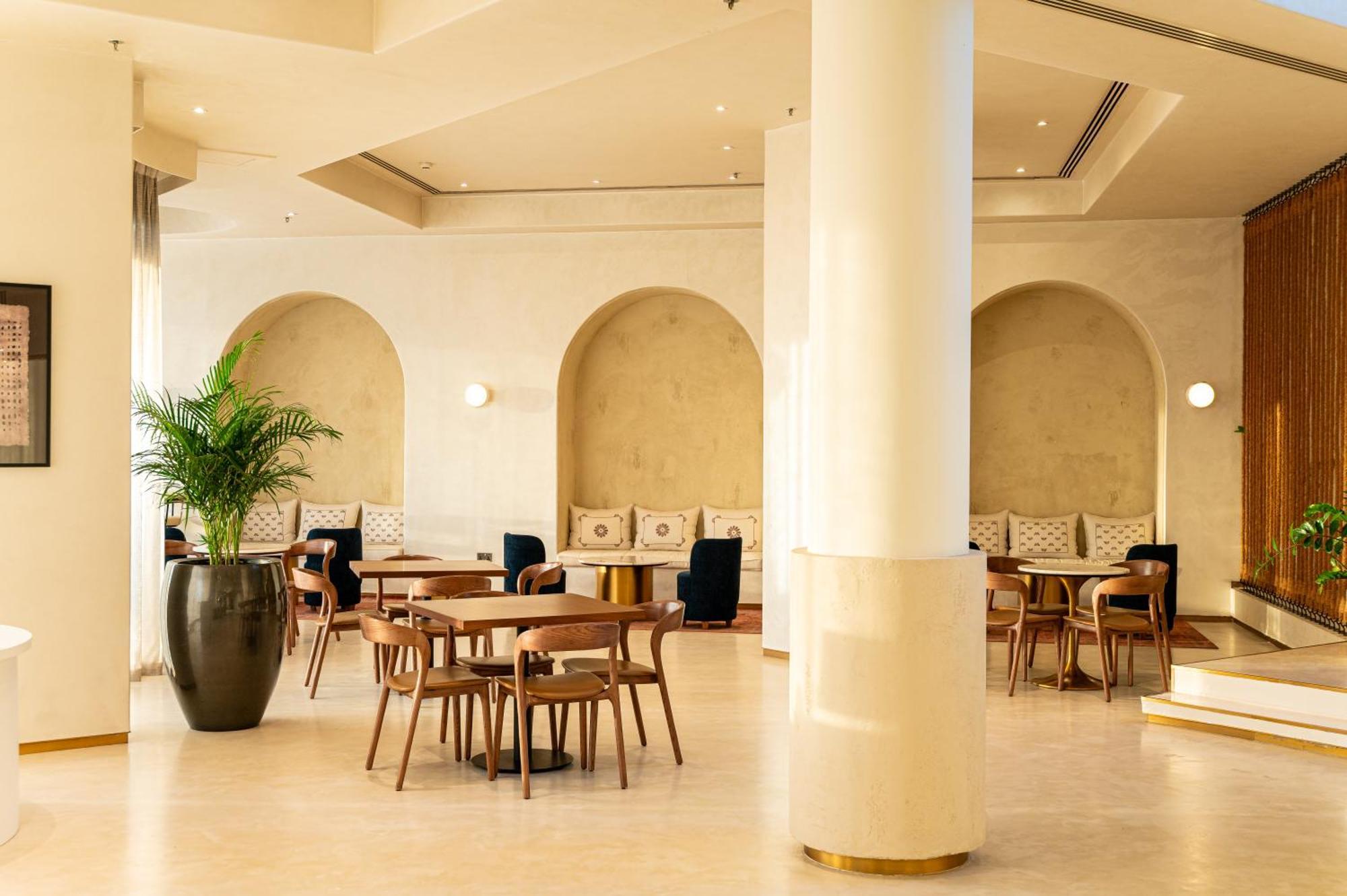 Majestic Cove Hotel - Formerly Le Meridien Fairway Dubai Exterior foto