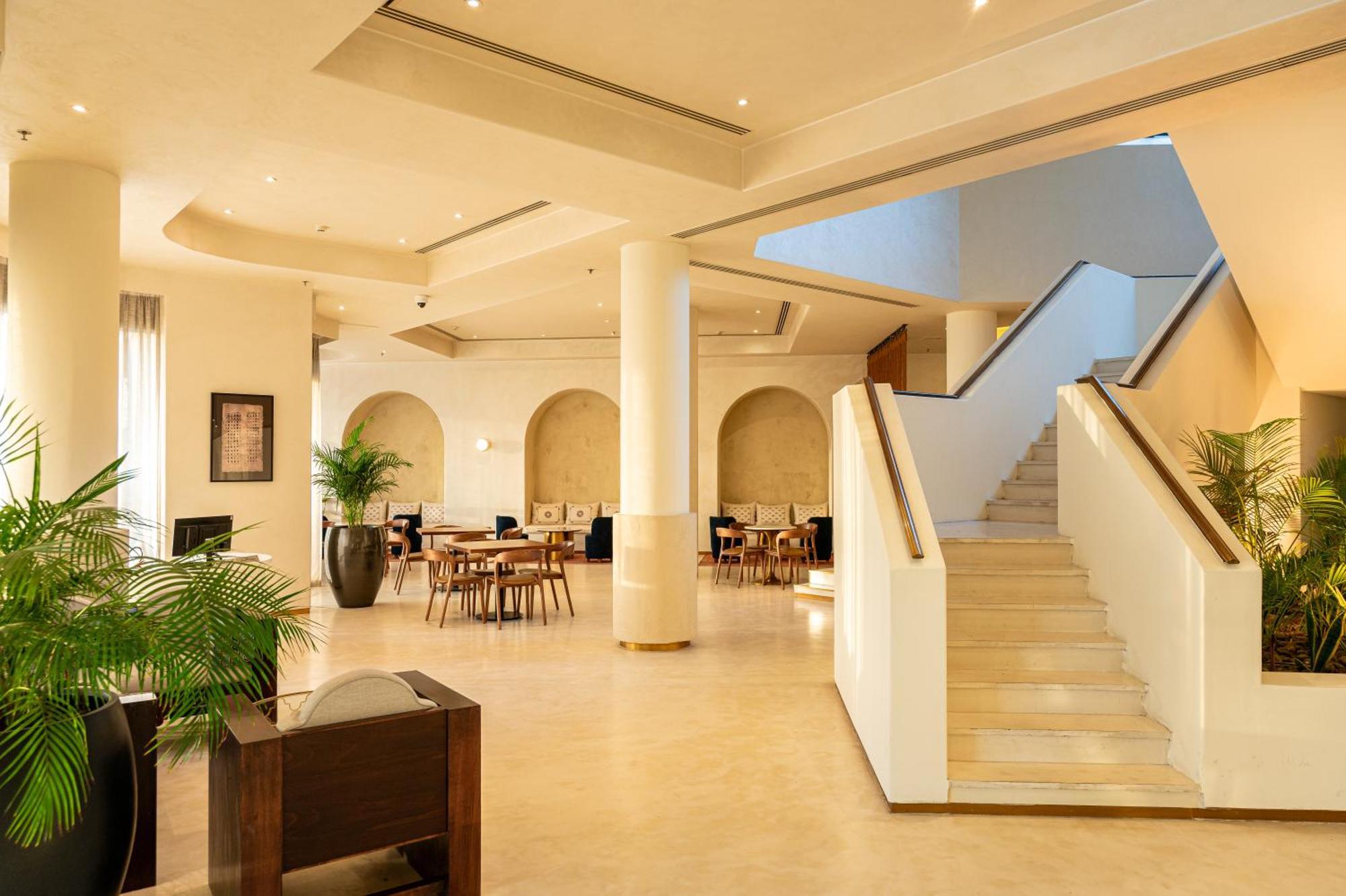 Majestic Cove Hotel - Formerly Le Meridien Fairway Dubai Exterior foto