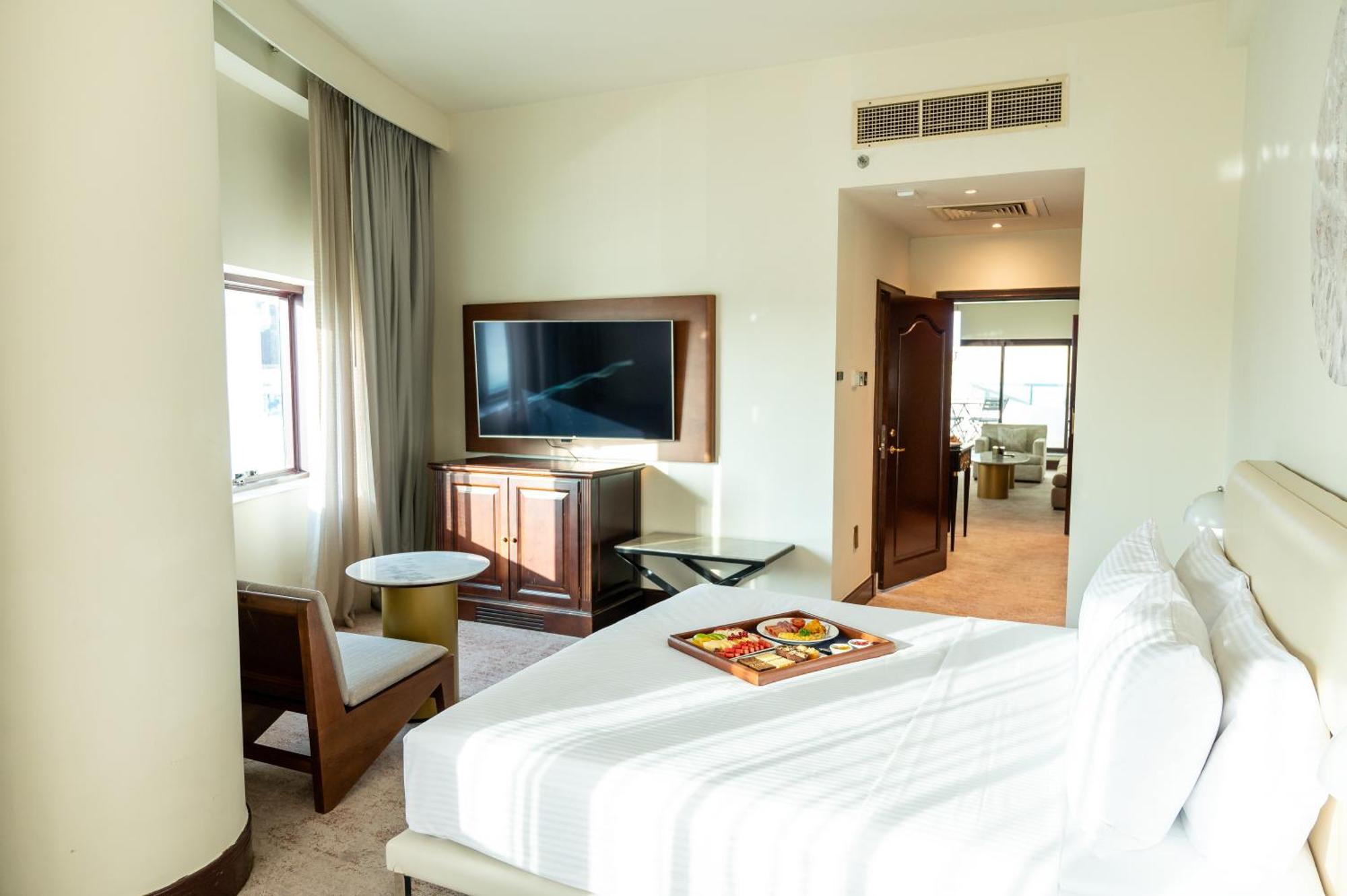 Majestic Cove Hotel - Formerly Le Meridien Fairway Dubai Exterior foto