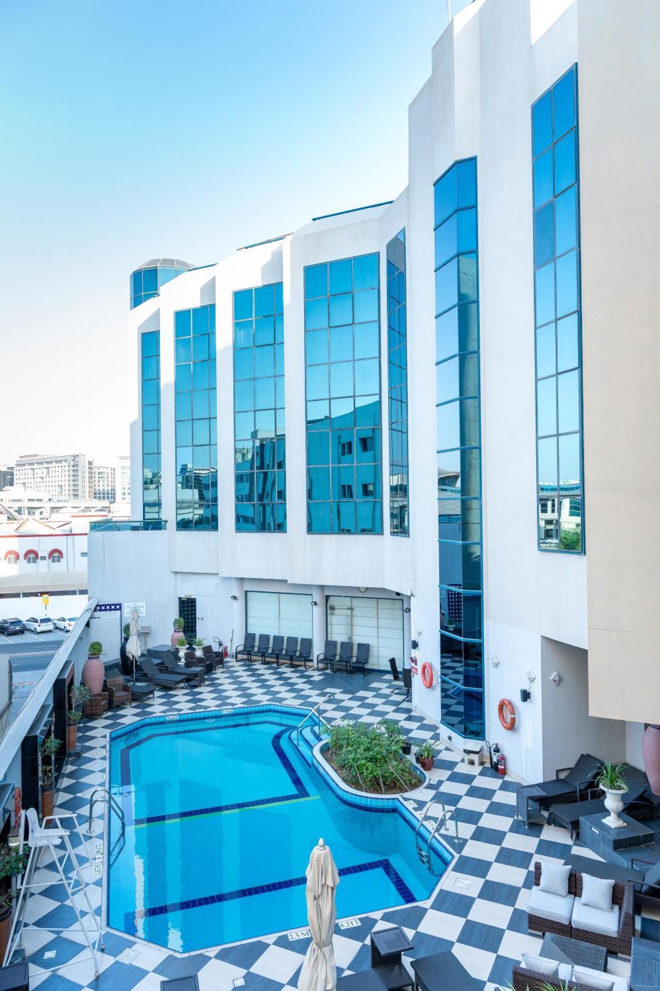 Majestic Cove Hotel - Formerly Le Meridien Fairway Dubai Exterior foto